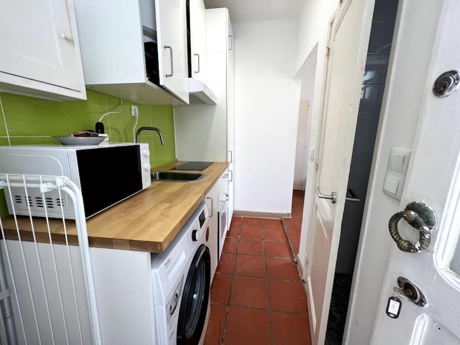 Studio In Estoril Near Beach Walk In 3 Min Buitenkant foto